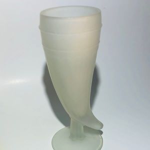 Glass horn beer/mead beverage holder